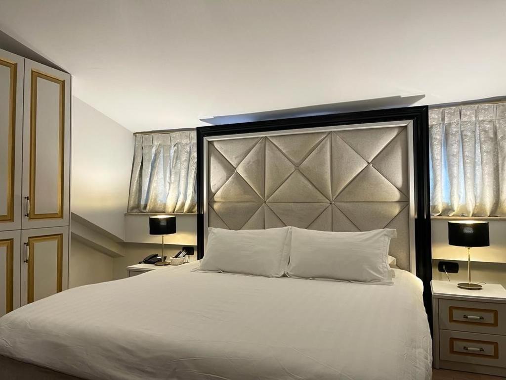 Vila Shard Boutique Hotel ティラナ エクステリア 写真